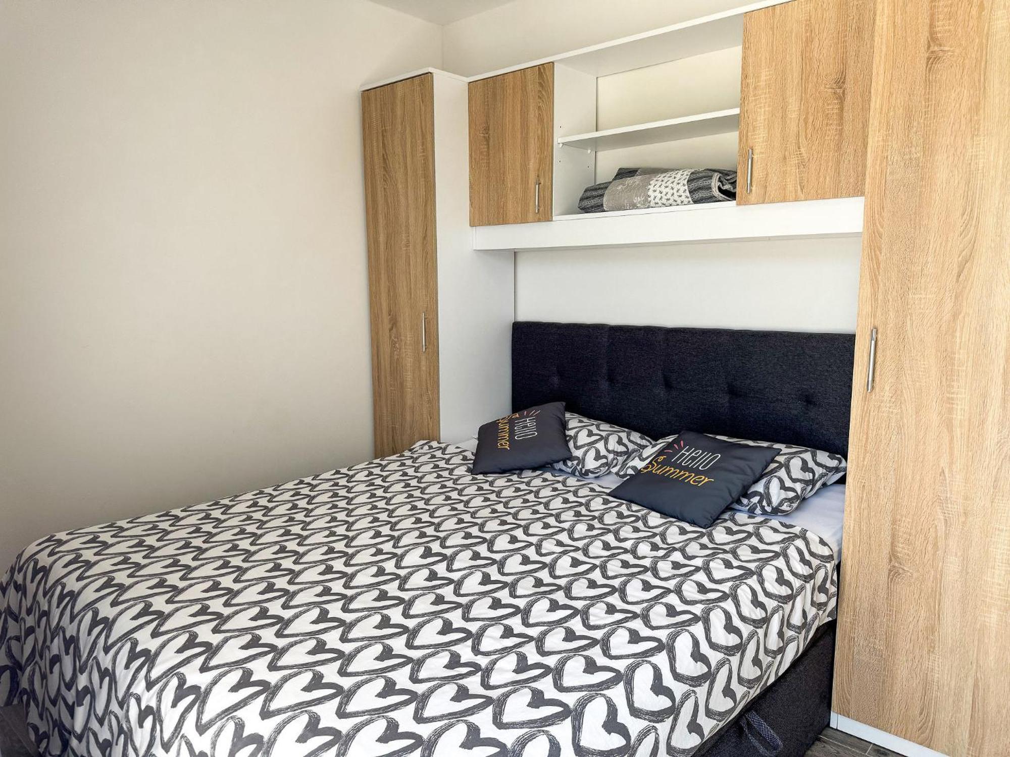 Apartments Pralas Mokosica Luaran gambar