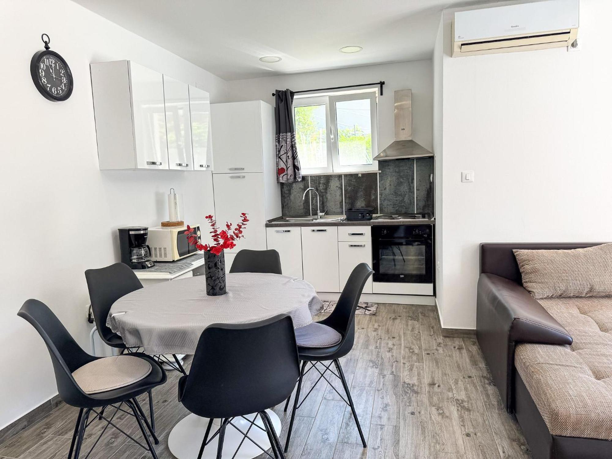 Apartments Pralas Mokosica Luaran gambar