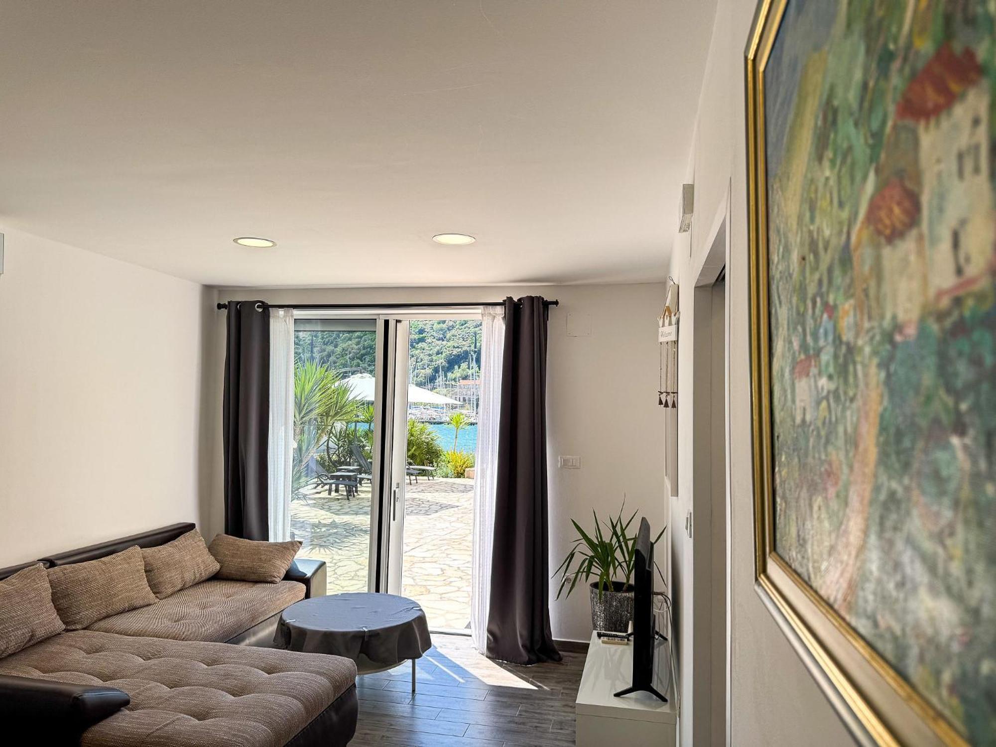 Apartments Pralas Mokosica Luaran gambar