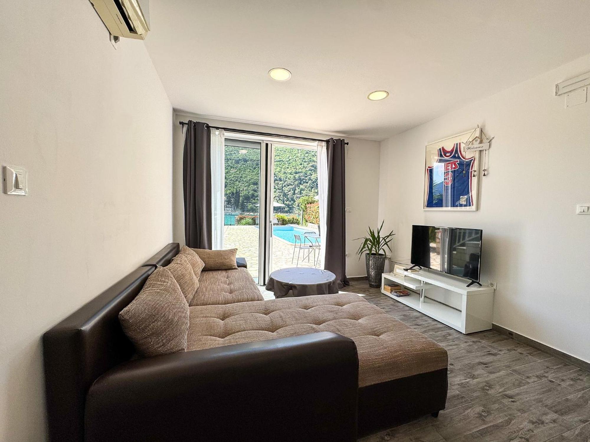 Apartments Pralas Mokosica Luaran gambar