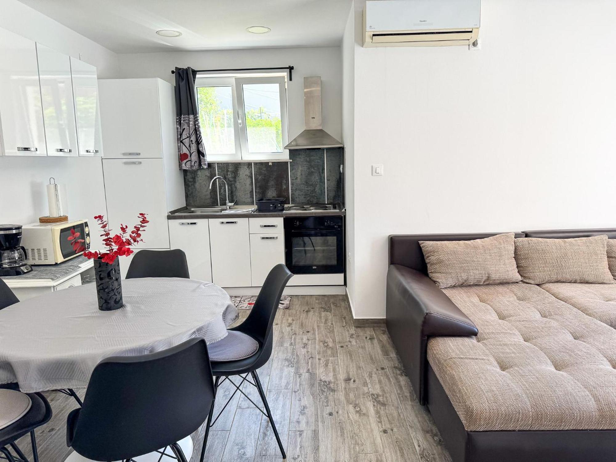 Apartments Pralas Mokosica Luaran gambar